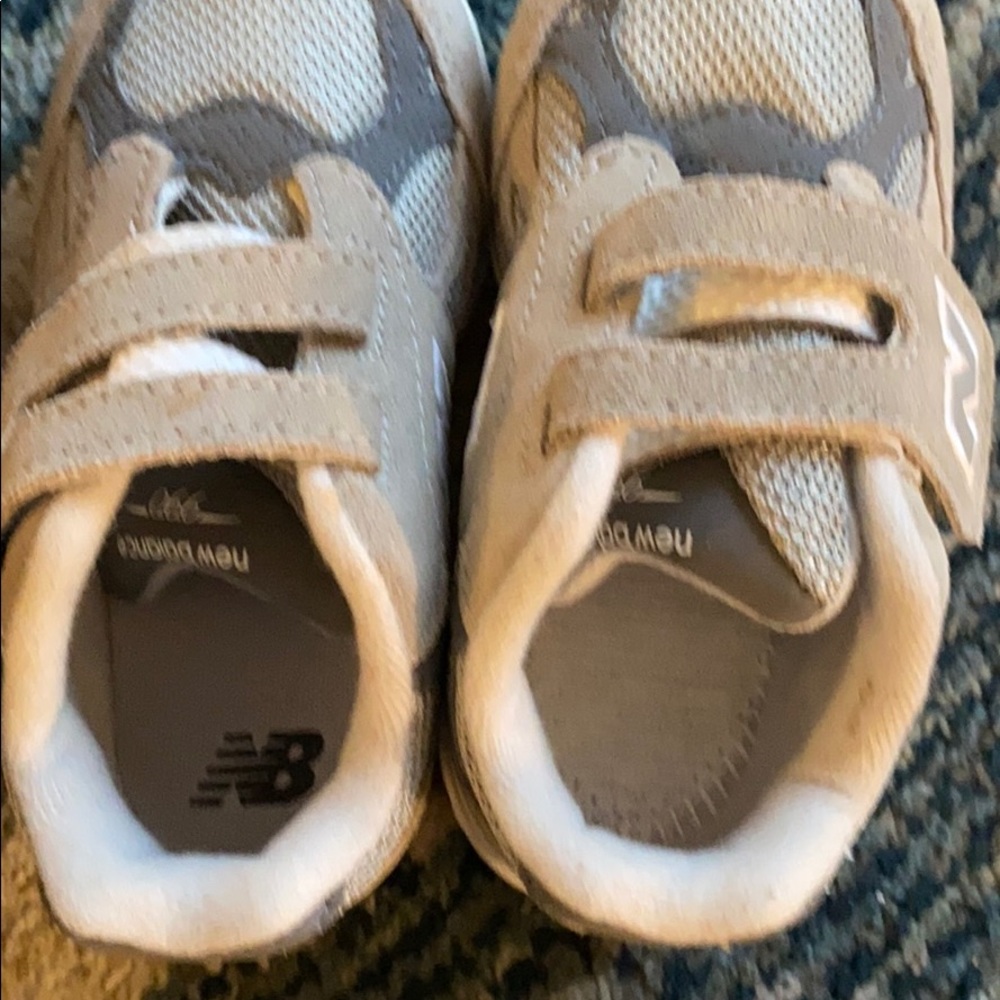 Little boys new balance sneaker 8.5